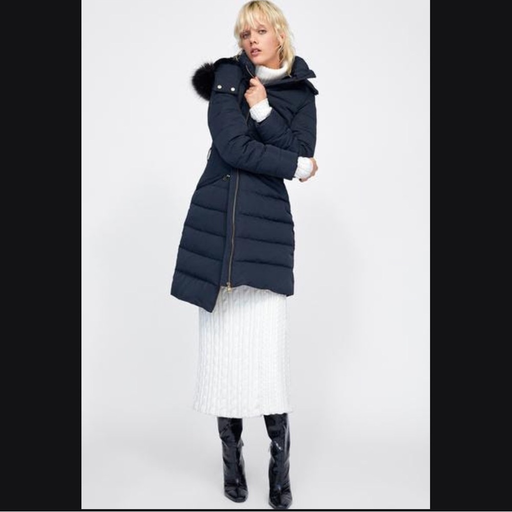 Zara brand new Navy Puffer belted jacket with Black Fur Trim
